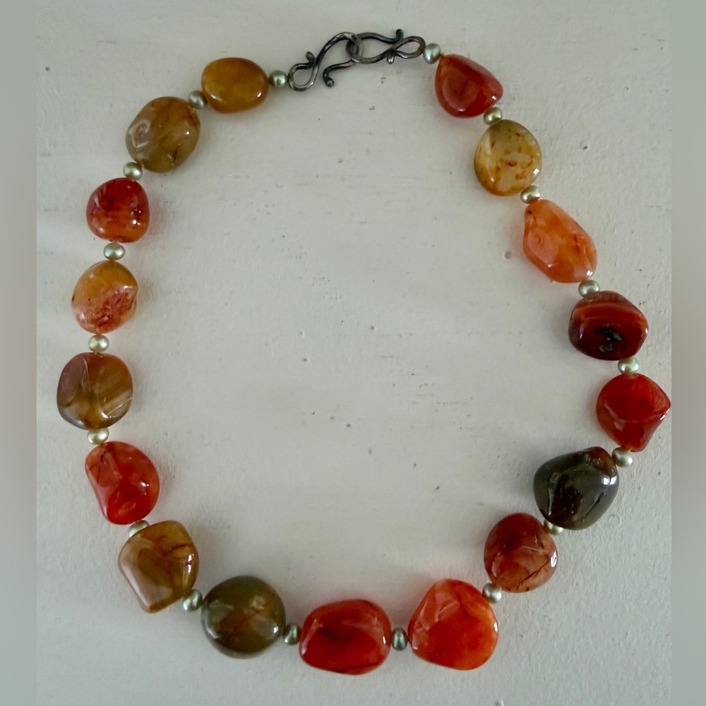 Becky Thatcher polished stone necklace 17.5”